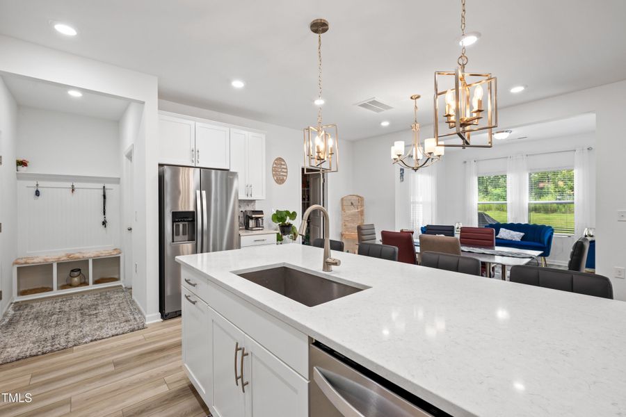 10_3804 tritonville way, interior, kitch