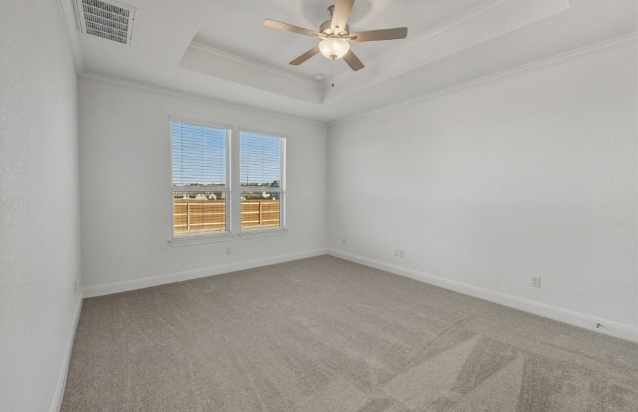 Spacious, unfurnished interior of a new home in Saddleback at Santa Rita Ranch, Liberty Hill (Image 48).