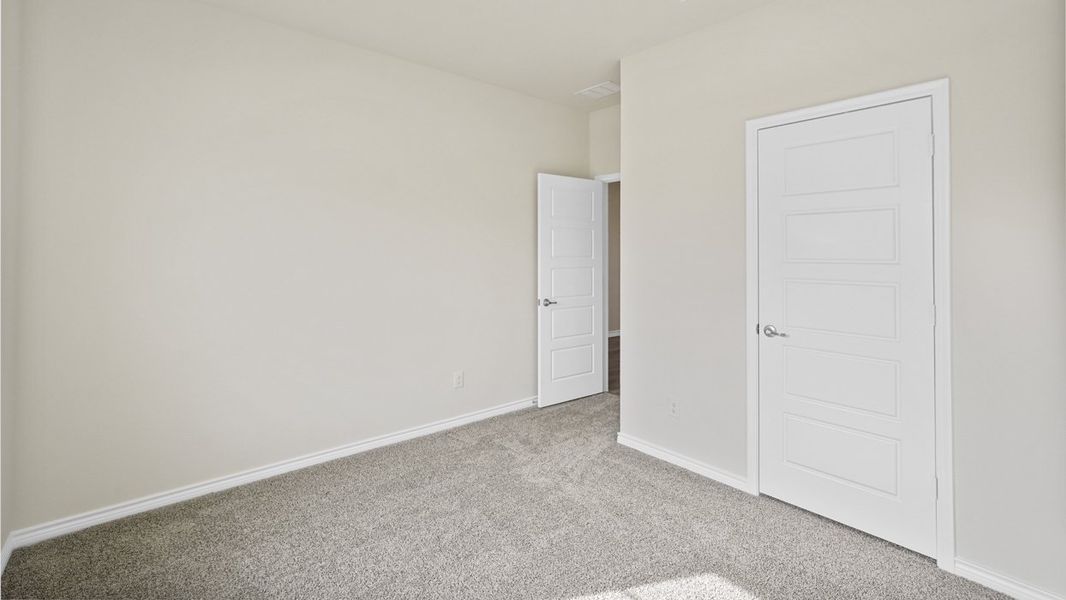 Spacious, unfurnished interior of a new home in Liberty Crossing, Royse City (Image 21).