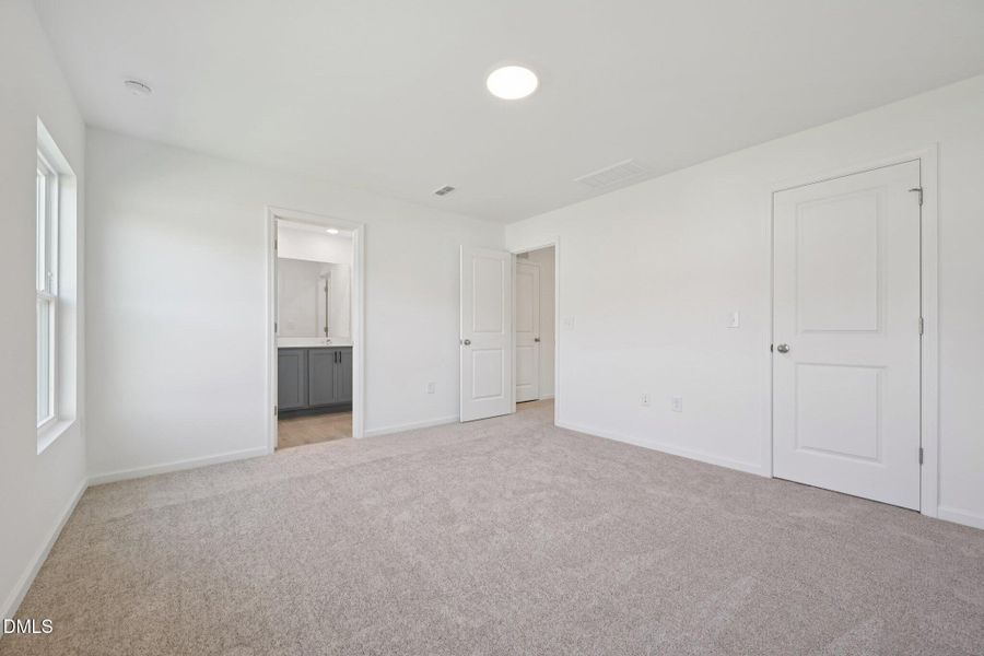 27-web-or-mls-Flagstone Way-S2410-027