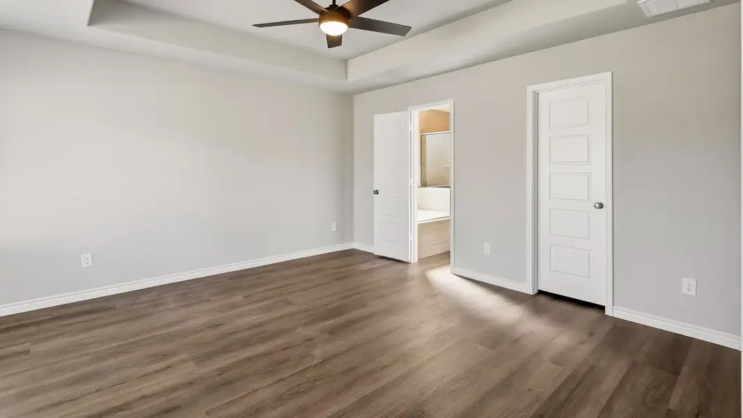 Primary suite