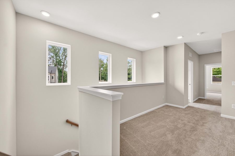 Spacious, unfurnished interior of a new home in Amplitude, Charlotte (Image 24).