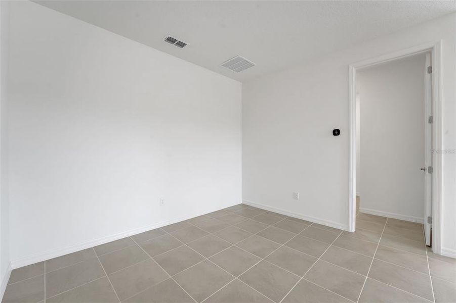Spacious, unfurnished interior of a new home in Tuscan Hills, Dade City (Image 19).
