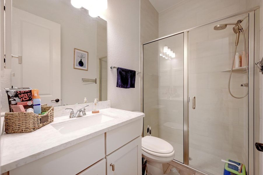 Furnished interior view inside a new home in La Cima 60', San Marcos (Image 32). Furnished interior view inside a new home in La Cima 60', San Marcos (Image 32).