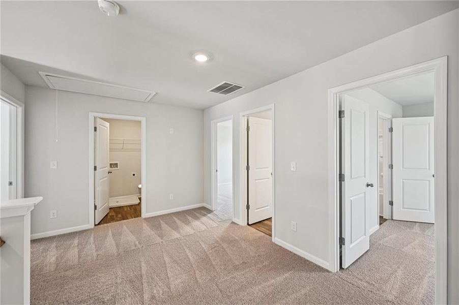 Spacious, unfurnished interior of a new home in Neely Farm, Covington (Image 27).
