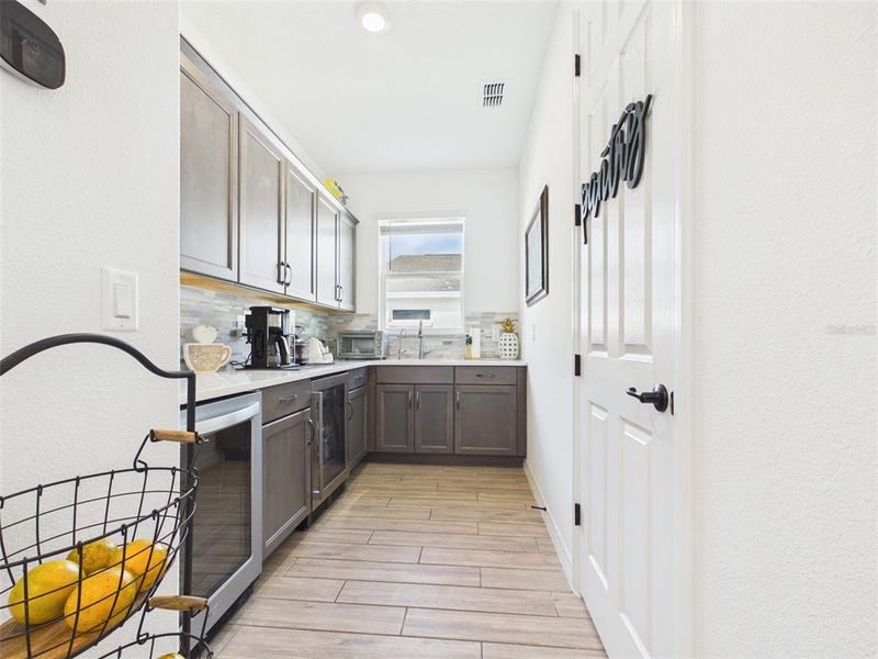 Furnished interior view inside a new home in , Ocala (Image 37).