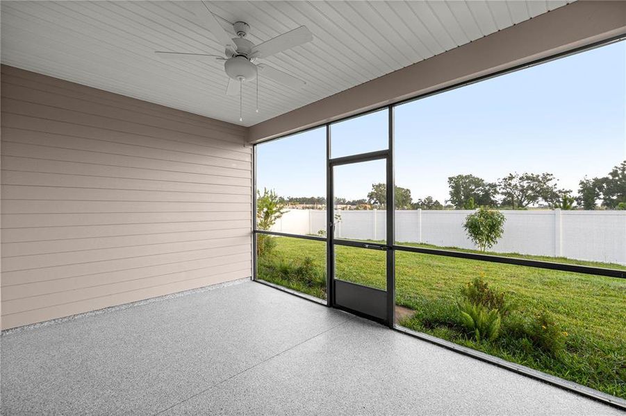 Spacious, unfurnished interior of a new home in , Ocala (Image 20).