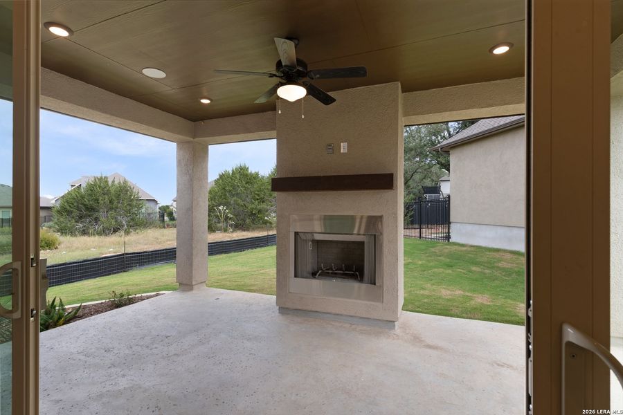 Exterior details and patio area of a home in Willis Ranch, San Antonio (Image 21).