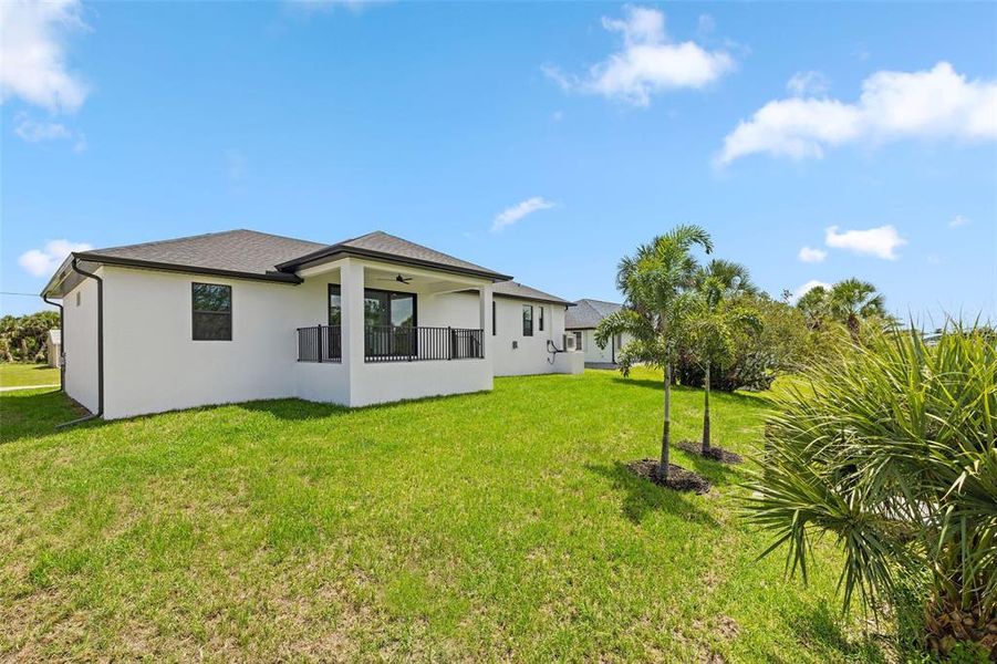 Exterior details and patio area of a home in , Port Charlotte (Image 1). Exterior details and patio area of a home in , Port Charlotte (Image 1).