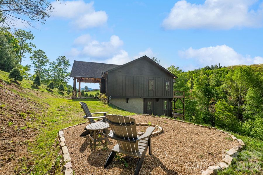 Exterior details and patio area of a home in , Banner Elk (Image 28).