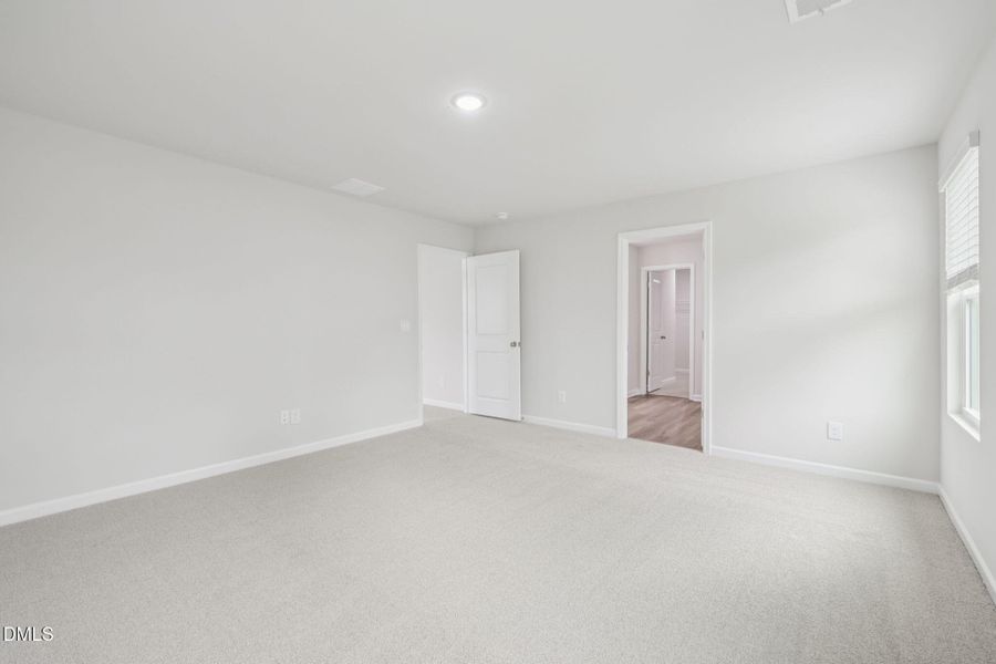 24 Primary Bed 24 Primary Bed