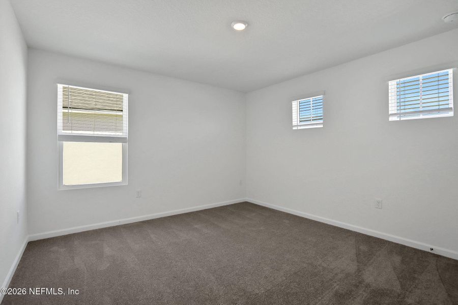 Spacious, unfurnished interior of a new home in Amberly, Green Cove Springs (Image 30).