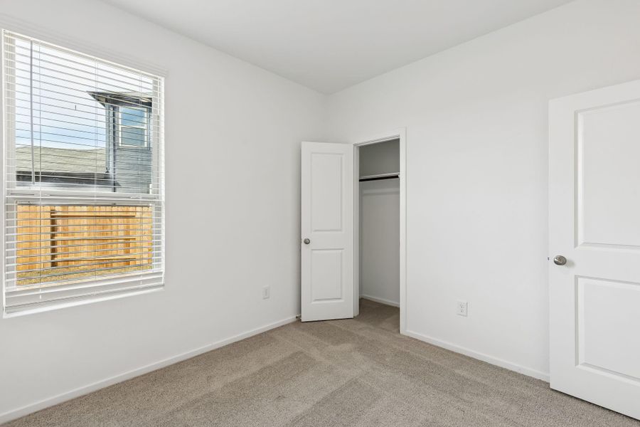 Spacious, unfurnished interior of a new home in Mavera, Conroe (Image 16).