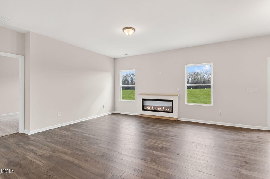 FAY_Hunters Trace_Embark_103 Rubyfield C