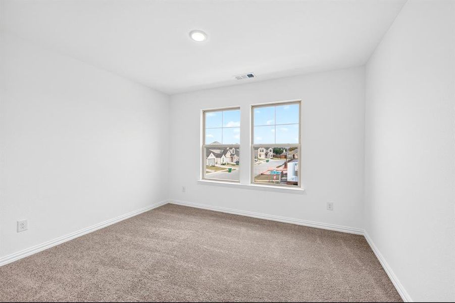Spacious, unfurnished interior of a new home in Tarrytown, Crowley (Image 34).