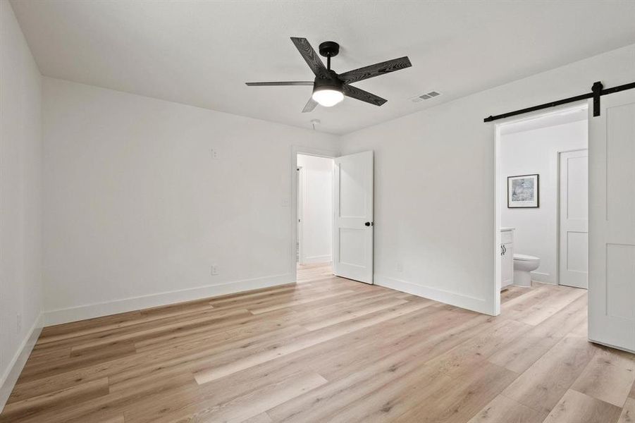 Spacious, unfurnished interior of a new home in , Wolfe City (Image 20). Spacious, unfurnished interior of a new home in , Wolfe City (Image 20).