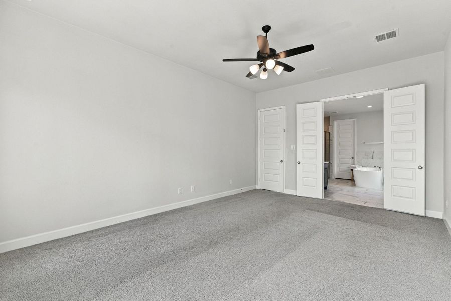 Spacious, unfurnished interior of a new home in The Highlands, Porter (Image 20).
