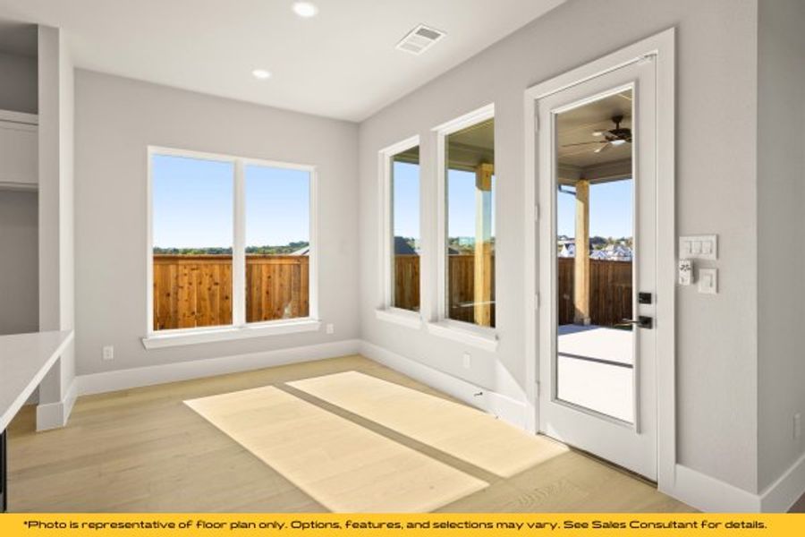 Representative unfurnished interior of a home built from the Tahoe by Stonefield Homes in Heath Golf and Yacht Club, Rockwall (Image 26).