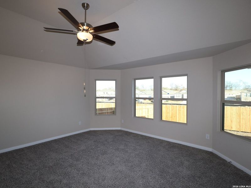 Spacious, unfurnished interior of a new home in Agave, San Antonio (Image 24).