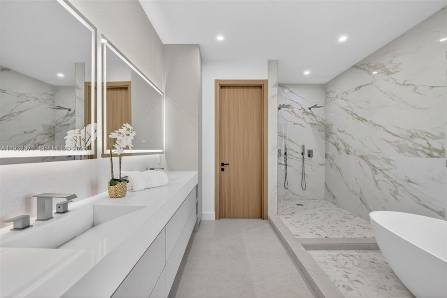 Furnished interior view inside a new home in , Fort Lauderdale (Image 8).