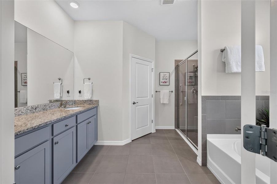 Furnished interior view inside a new home in JB Ranch, Ocala (Image 39).