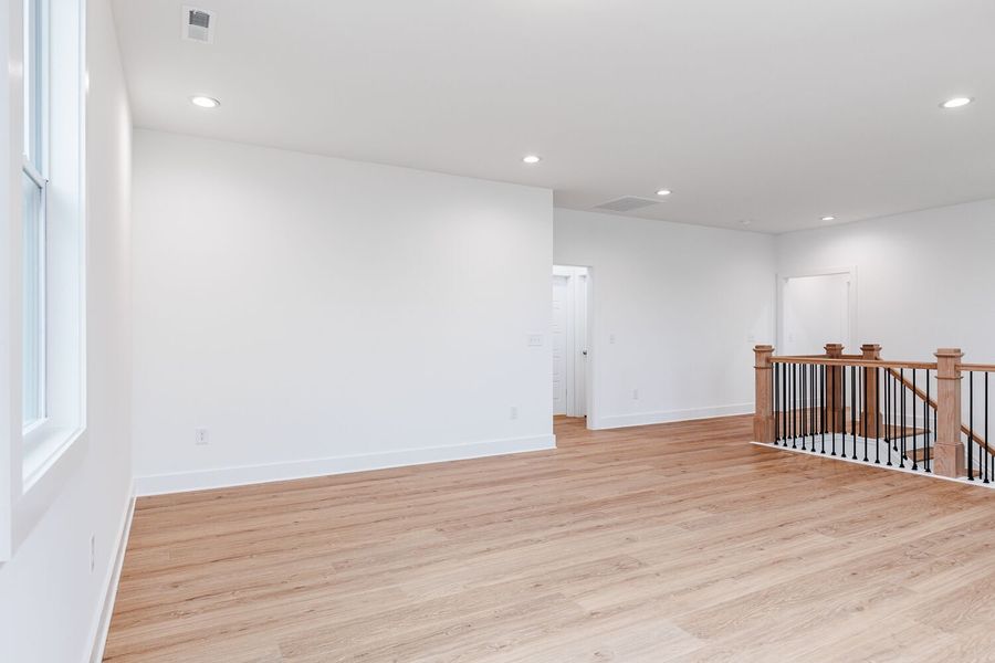 Spacious, unfurnished interior of a new home in High Grove Oaks, Fuquay Varina (Image 19).