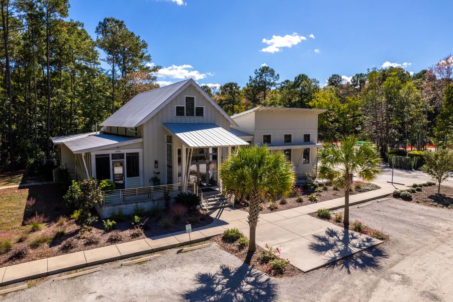 Community amenities in Rhetts Cove, Johns Island (Image 25).