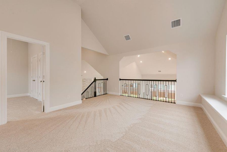 Spacious, unfurnished interior of a new home in Somercrest, Midlothian (Image 27).