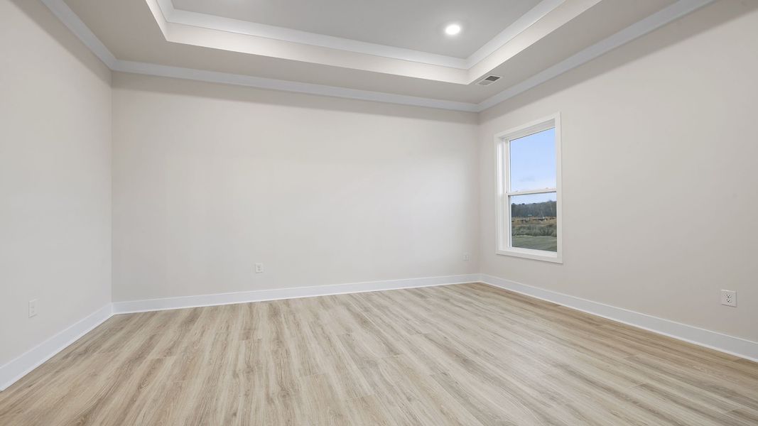 Spacious, unfurnished interior of a new home in Seven Oaks, Greenwood (Image 28).