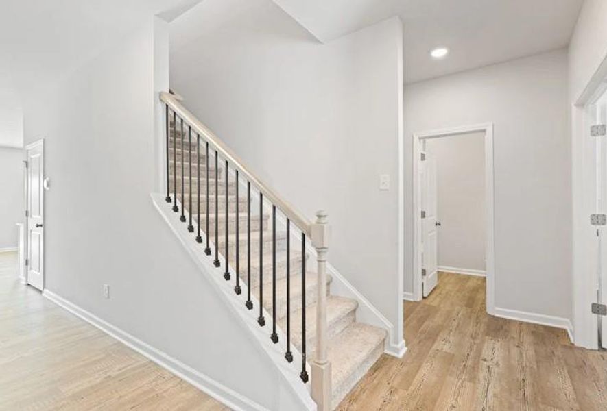 Spacious, unfurnished interior of a new home in Kingsley Creek, Lithonia (Image 5). Spacious, unfurnished interior of a new home in Kingsley Creek, Lithonia (Image 5).