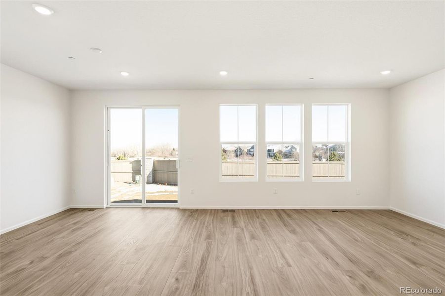 Spacious, unfurnished interior of a new home in The Nest Classic at Canyon Creek, Erie (Image 30).