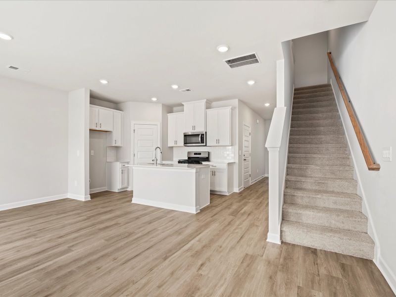 Spacious, unfurnished interior of a new home in Valentine Townes, Greer (Image 6).