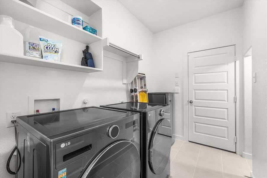 Furnished interior view inside a new home in , Fort Worth (Image 29).