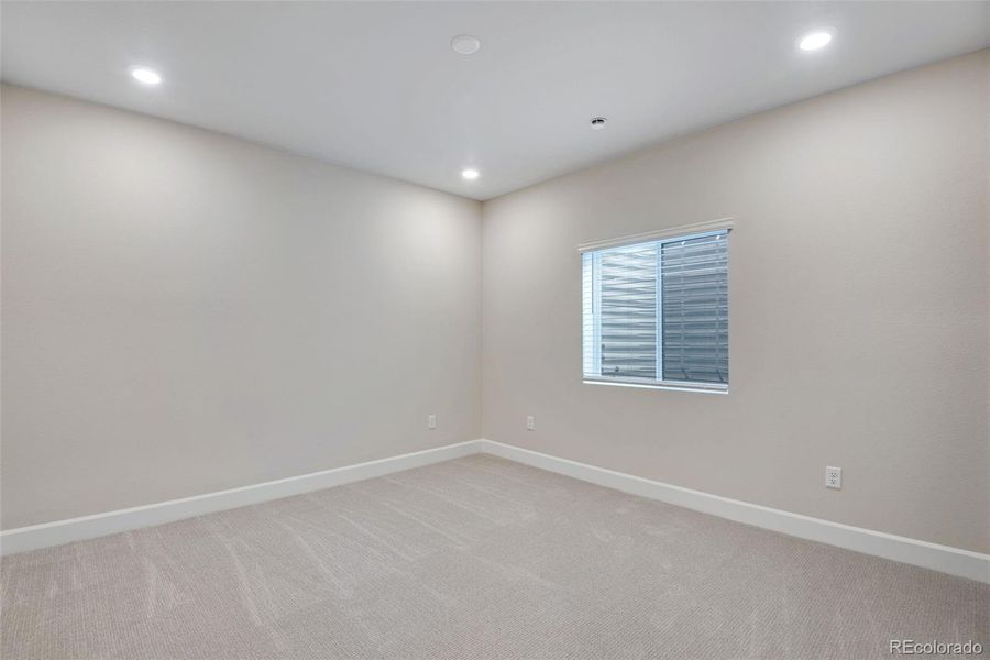 Spacious, unfurnished interior of a new home in , Berthoud (Image 19).