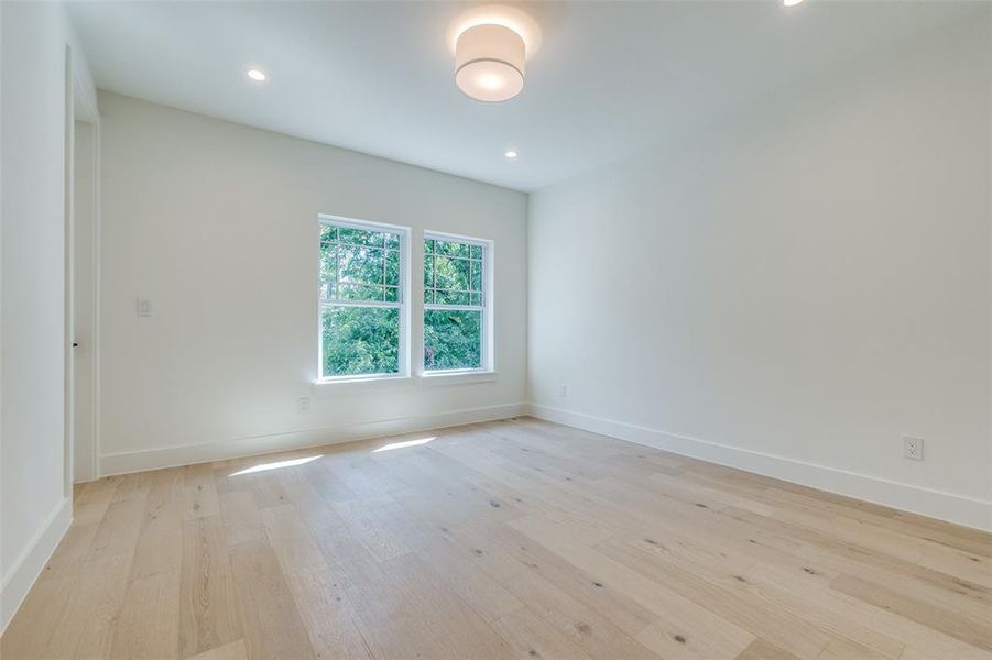 secondary bedroom with natural light