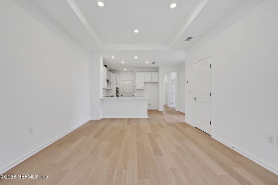 Spacious, unfurnished interior of a new home in , Palm Coast (Image 13).