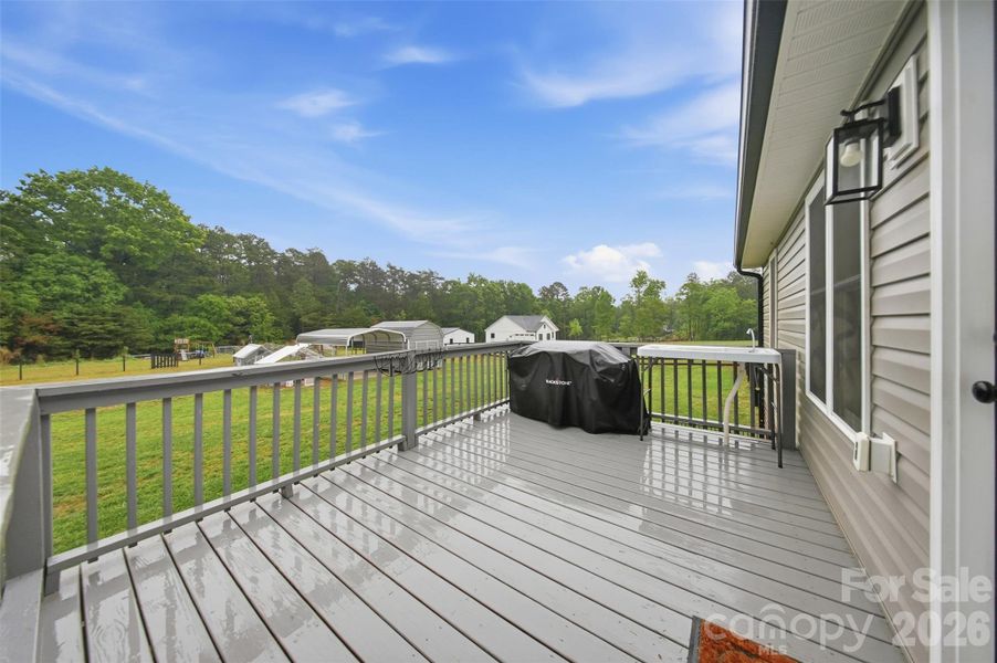 Exterior details and patio area of a home in , Crouse (Image 21).