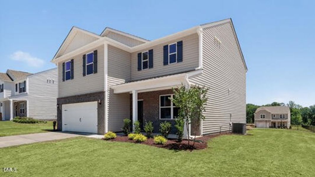 Swift Creek Farm_Galen E_16_White_NOFP_S Swift Creek Farm_Galen E_16_White_NOFP_S