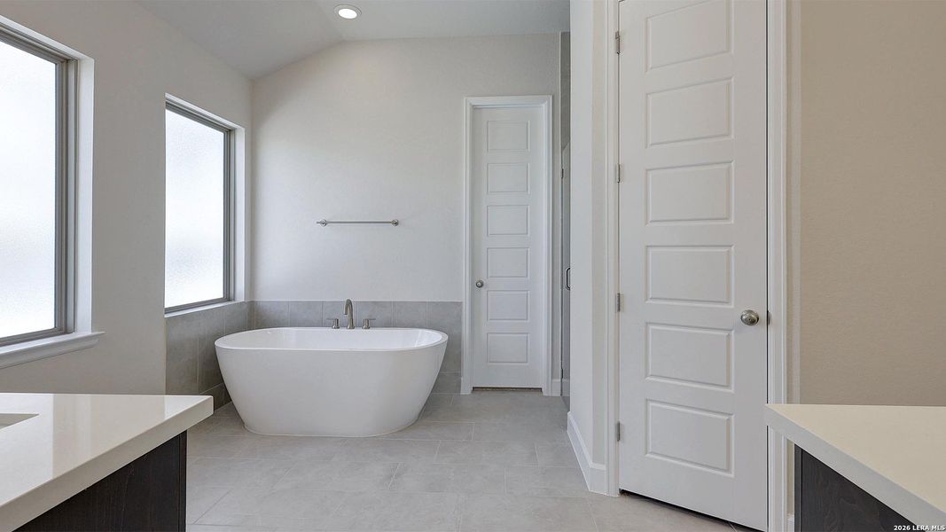 Furnished interior view inside a new home in Esperanza, Boerne (Image 10).