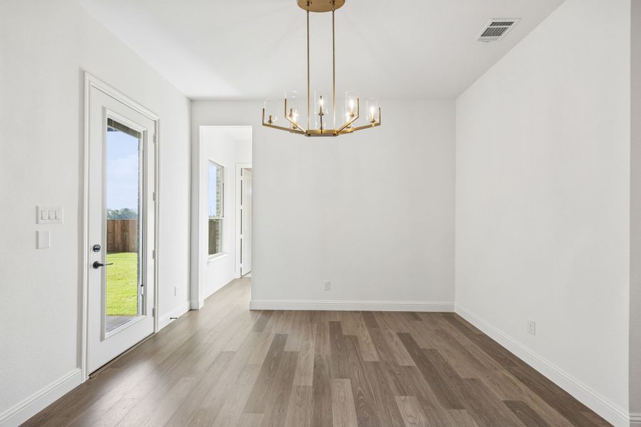 Spacious, unfurnished interior of a new home in Sheppard's Place, Waxahachie (Image 21). Spacious, unfurnished interior of a new home in Sheppard's Place, Waxahachie (Image 21).