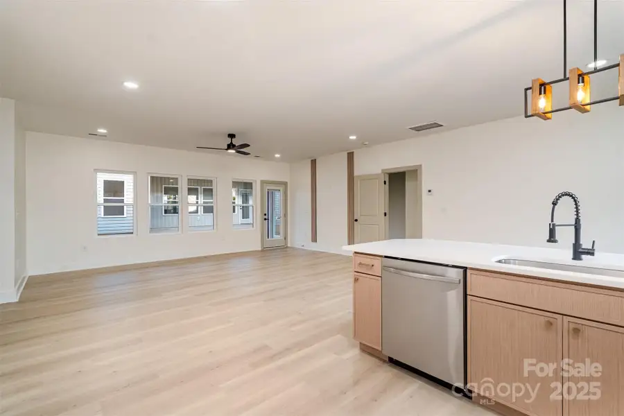 Image 25 of a home in .