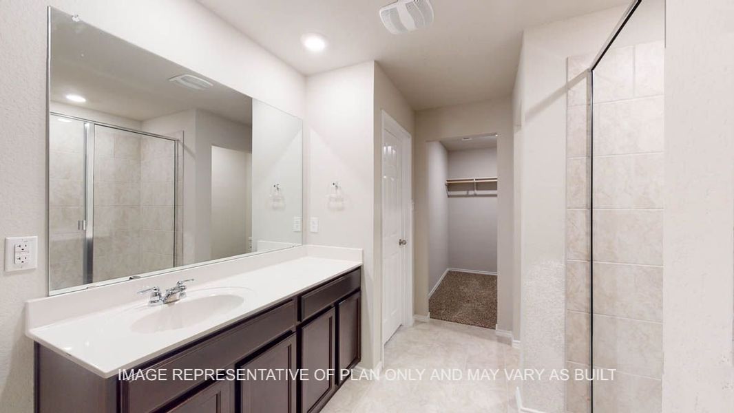 Representative furnished interior of a home built from the Camden by D.R. Horton in Reynolds Crossing, Killeen (Image 15).