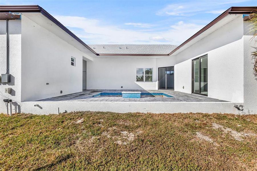 Exterior details and patio area of a home in , Port Charlotte (Image 15).