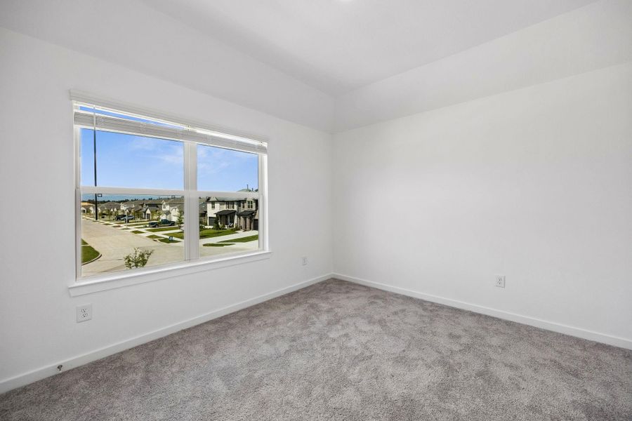 Spacious, unfurnished interior of a new home in Mavera, Conroe (Image 24).