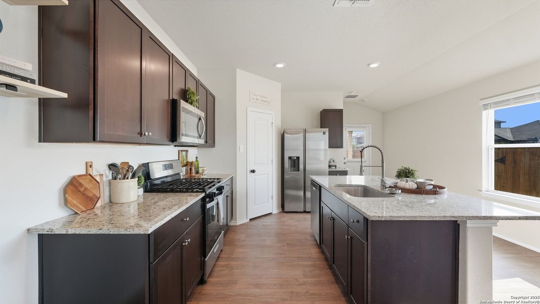 Furnished interior view inside a new home in , Floresville (Image 32).