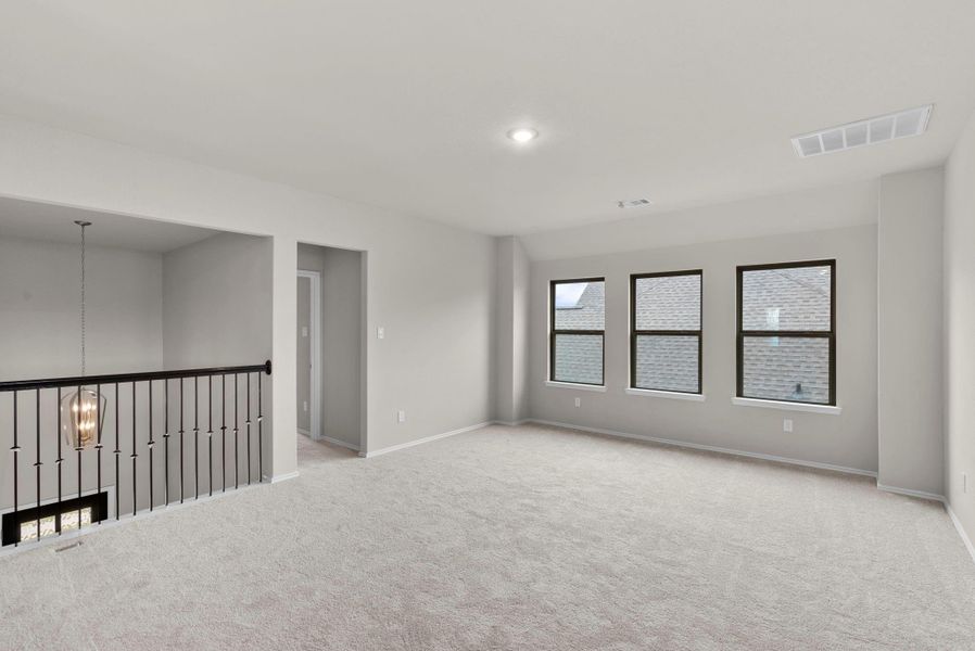 Spacious, unfurnished interior of a new home in Escondido, Magnolia (Image 27).