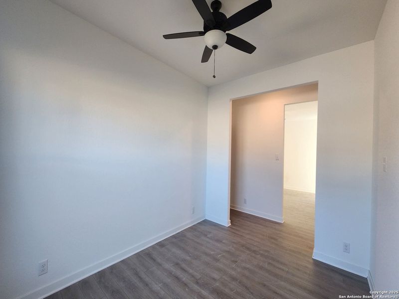 Spacious, unfurnished interior of a new home in Arcadia Ridge, San Antonio (Image 15). Spacious, unfurnished interior of a new home in Arcadia Ridge, San Antonio (Image 15).