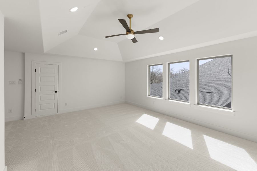 Spacious, unfurnished interior of a new home in StarView, Prosper (Image 58). Spacious, unfurnished interior of a new home in StarView, Prosper (Image 58).