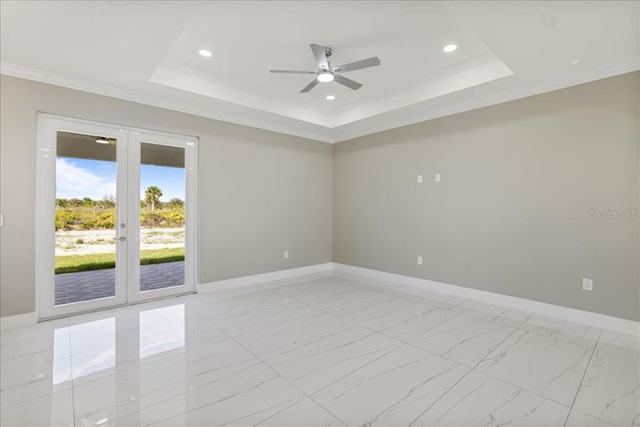 Spacious, unfurnished interior of a new home in , Lehigh Acres (Image 24).
