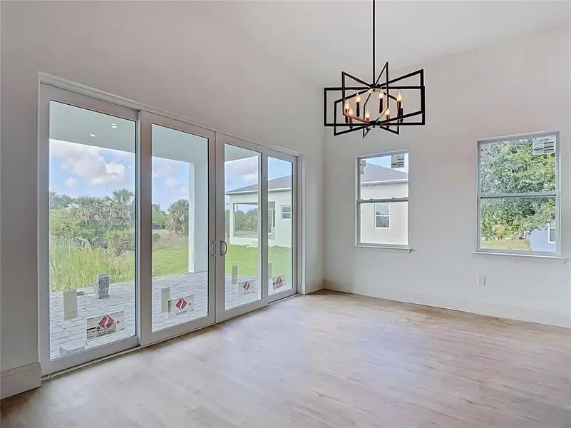 Spacious, unfurnished interior of a new home in , Port Charlotte (Image 26).